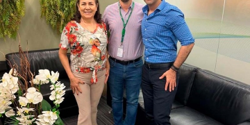 Reunião com Adiéliton Galvão, Superintendente de Estratégia e Sustentabilidade da CEMIG, Bernadete Valadares, Fundadora do Instituto e Fernando Flach, CEO Alphainfra.